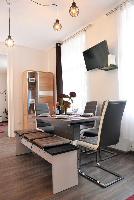 Nobilis Apartman Еґер Екстер'єр фото